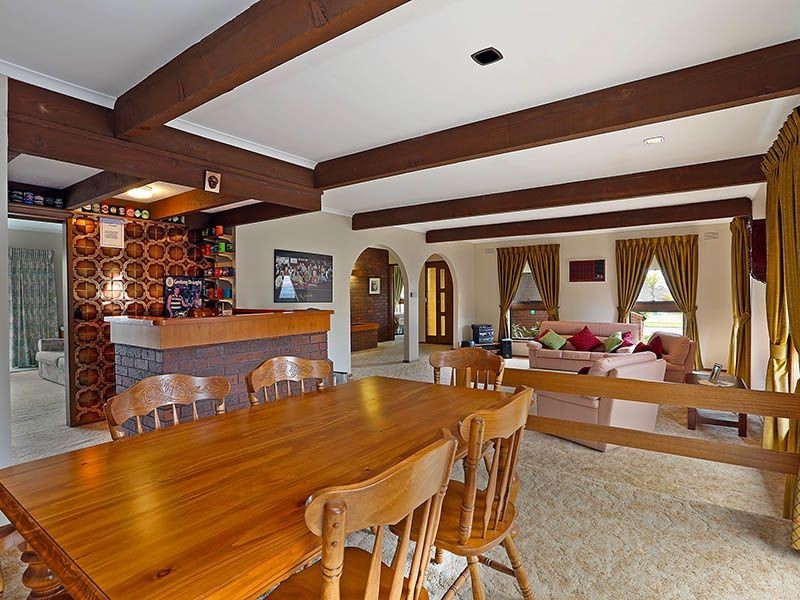 4 Raydon Court, Grovedale VIC 3216