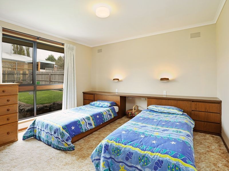 4 Raydon Court, Grovedale VIC 3216