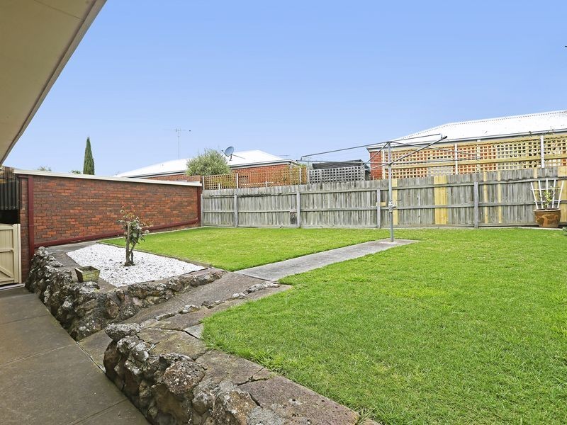 4 Raydon Court, Grovedale VIC 3216