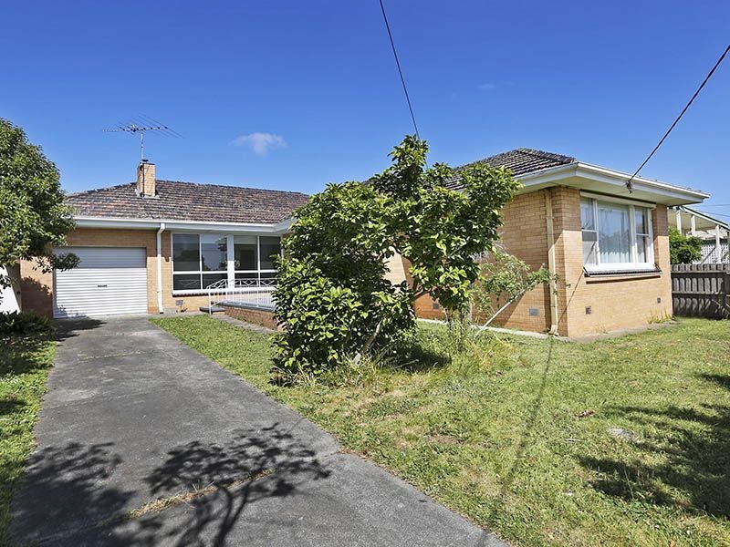 13 Glengarwyn Road, Leopold VIC 3224