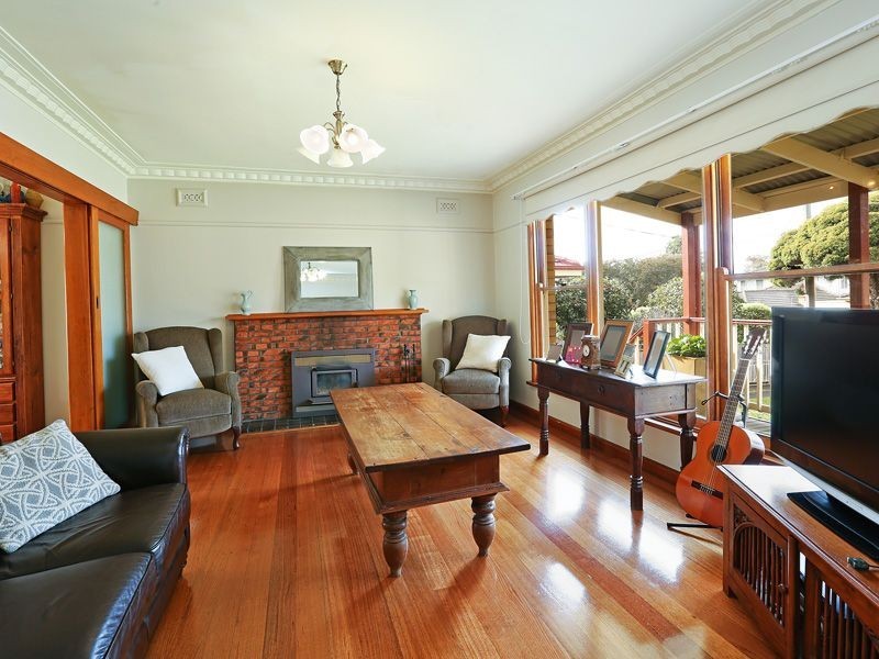 32 Porter Avenue, Highton VIC 3216