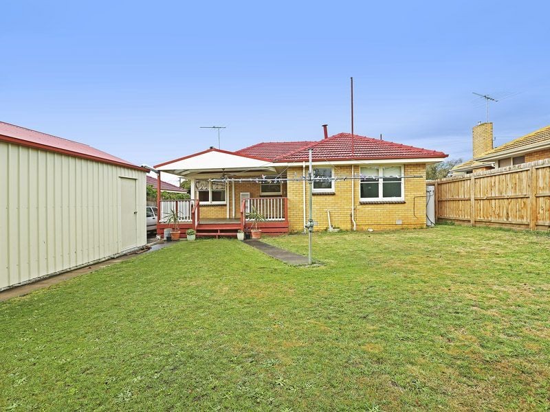 32 Porter Avenue, Highton VIC 3216