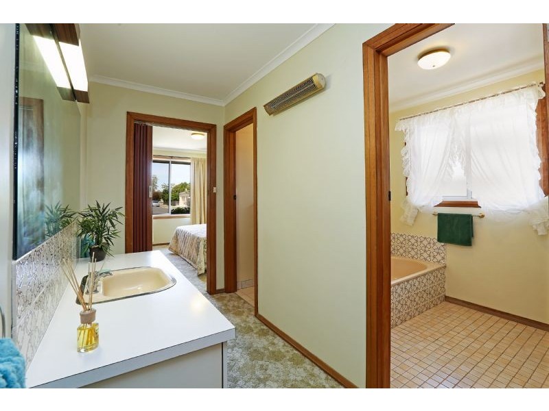 52 Anderson Street, East Geelong VIC 3219