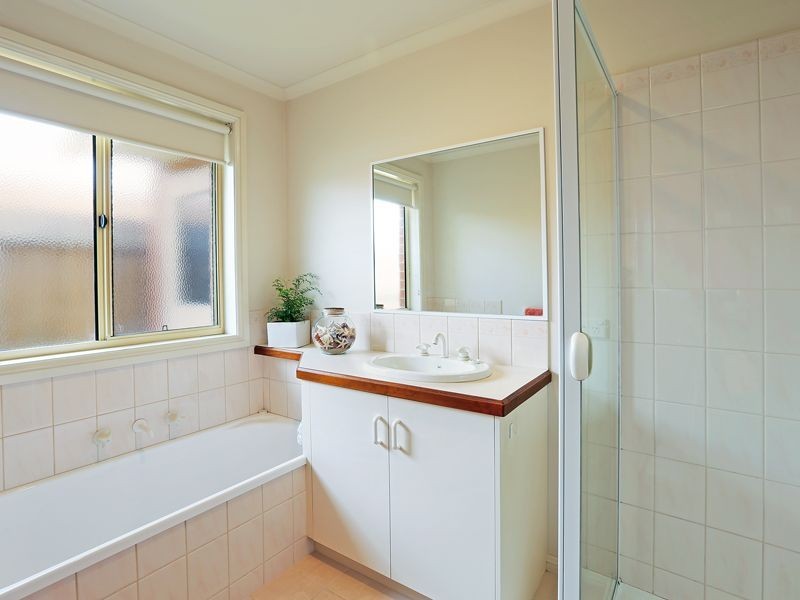 1/32 Winter Street, Belmont VIC 3216