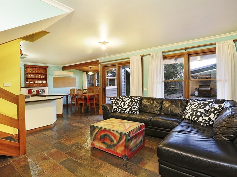 13 Collins Street, Belmont VIC 3216