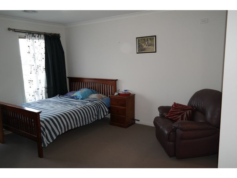 6 Tracken Terrace, Grovedale VIC 3216