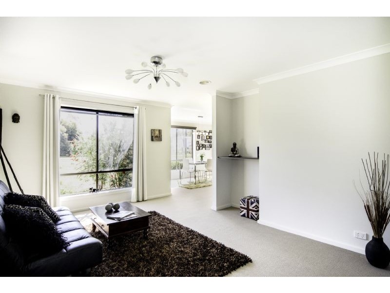 7 Helms Street, Newcomb VIC 3219