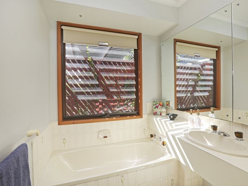 20 Tettenhall Ridge, Belmont VIC 3216