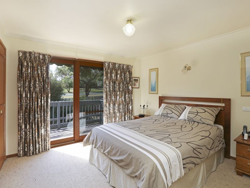 20 Tettenhall Ridge, Belmont VIC 3216