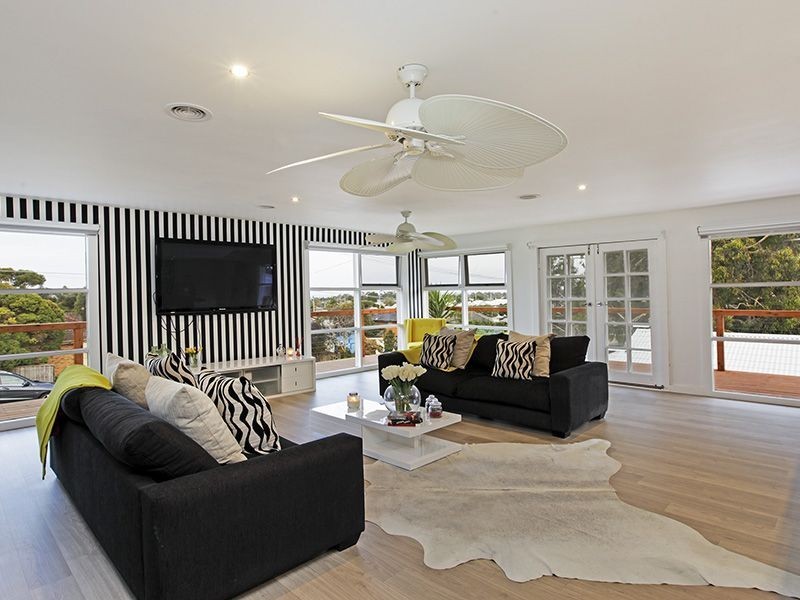 2 Edgecombe Street, Hamlyn Heights VIC 3215