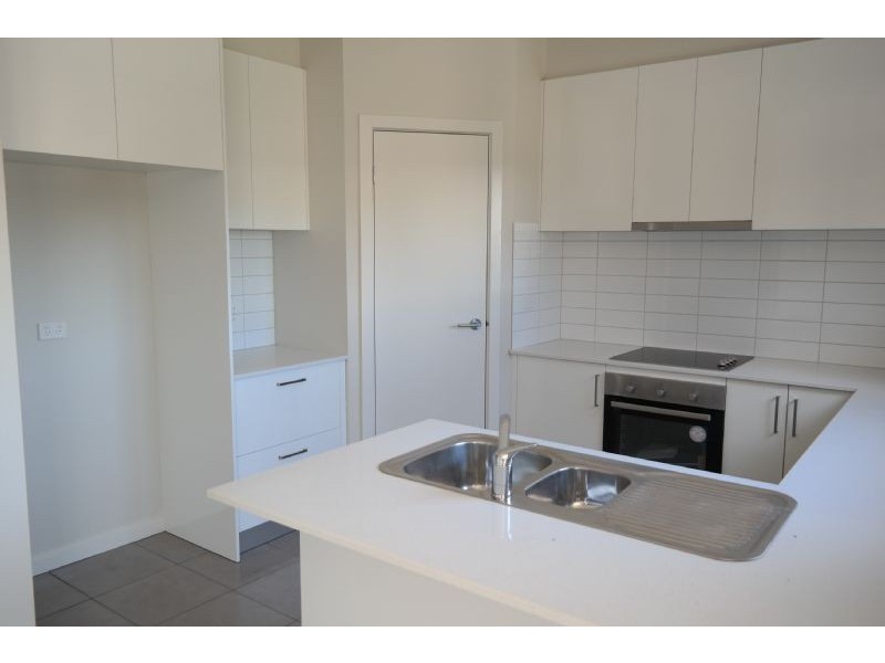 1/5 Patern Street, Highton VIC 3216