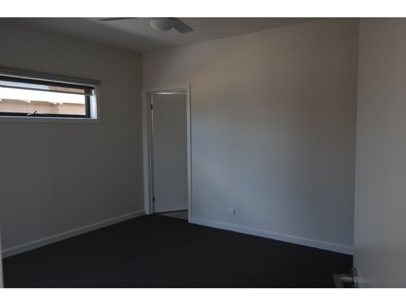 1/5 Patern Street, Highton VIC 3216