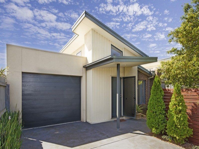 8 Dunkeld Court, Grovedale VIC 3216