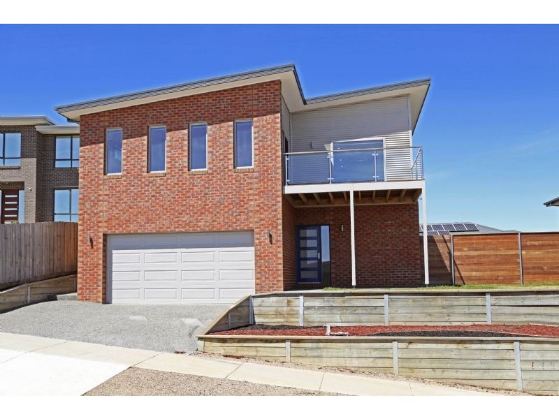 35 Swanbourne Avenue, Highton VIC 3216