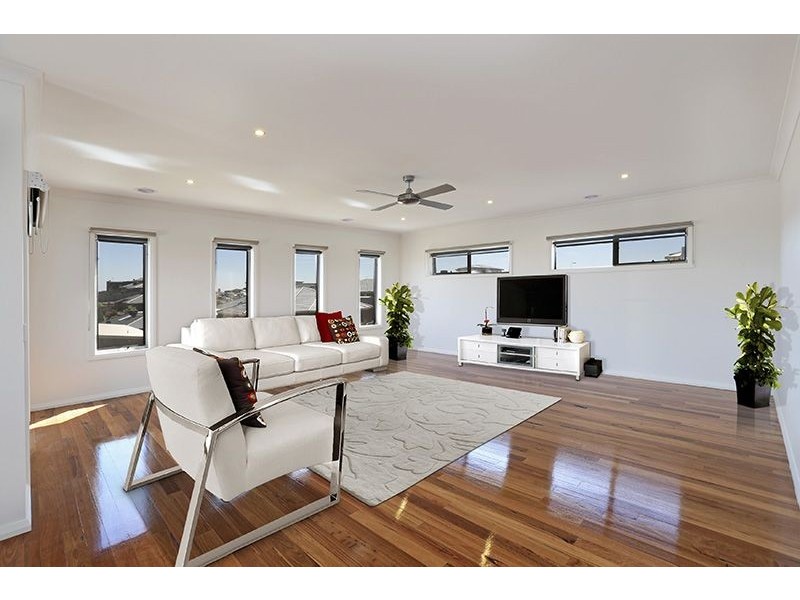 35 Swanbourne Avenue, Highton VIC 3216