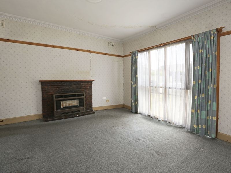 24 Wyuna Parade, Belmont VIC 3216