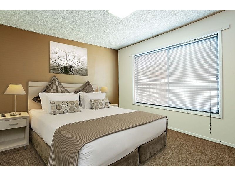 2/24 North Valley Road, Highton VIC 3216