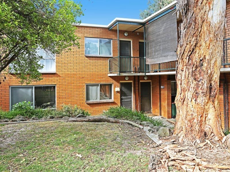 2/24 North Valley Road, Highton VIC 3216