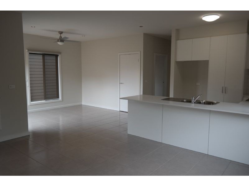 3/5 Patern Street, Highton VIC 3216