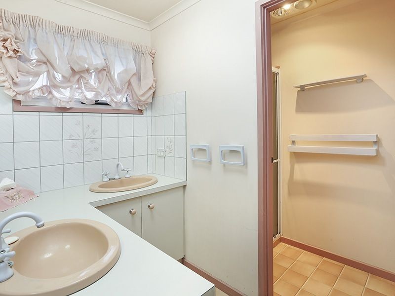 11 Pickett Crescent, Belmont VIC 3216