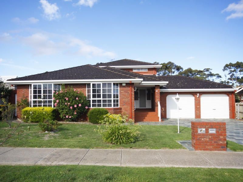 16 Mulquiney Crescent, Highton VIC 3216