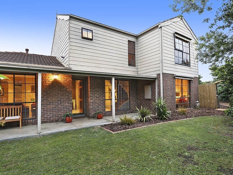 4 Jarrah Place, Belmont VIC 3216