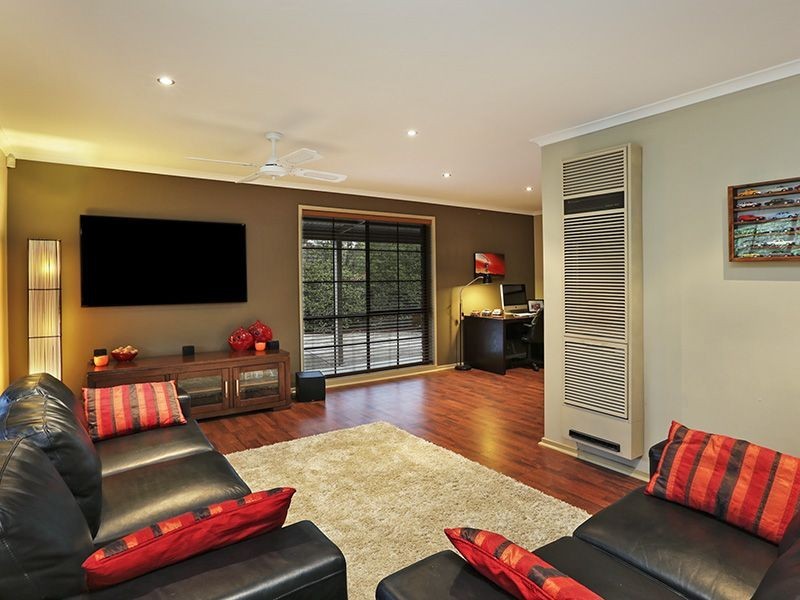 4 Jarrah Place, Belmont VIC 3216