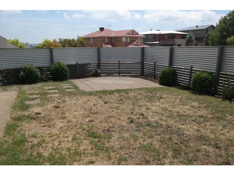 2 Muscat Place, Waurn Ponds VIC 3216