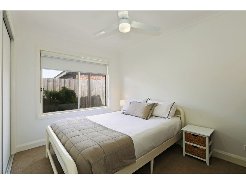 2/19 Lloyd Street, Belmont VIC 3216