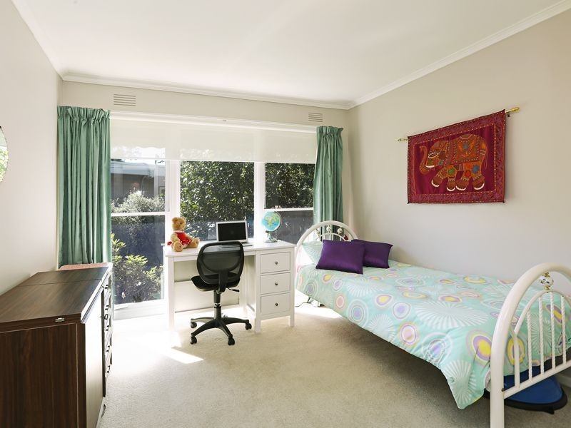 41 Moreton Bay Drive, Highton VIC 3216