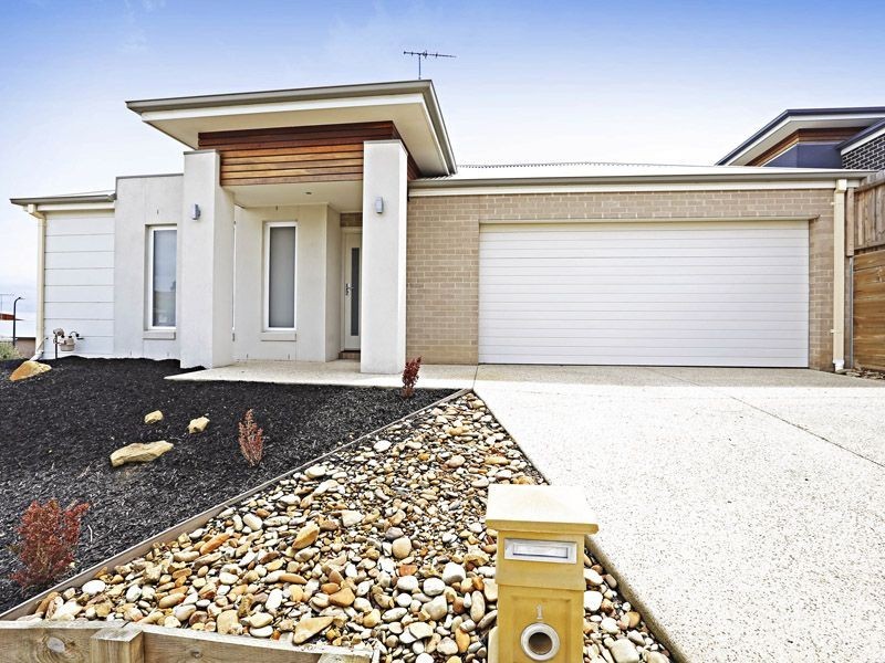 1 Ettric Way, Highton VIC 3216