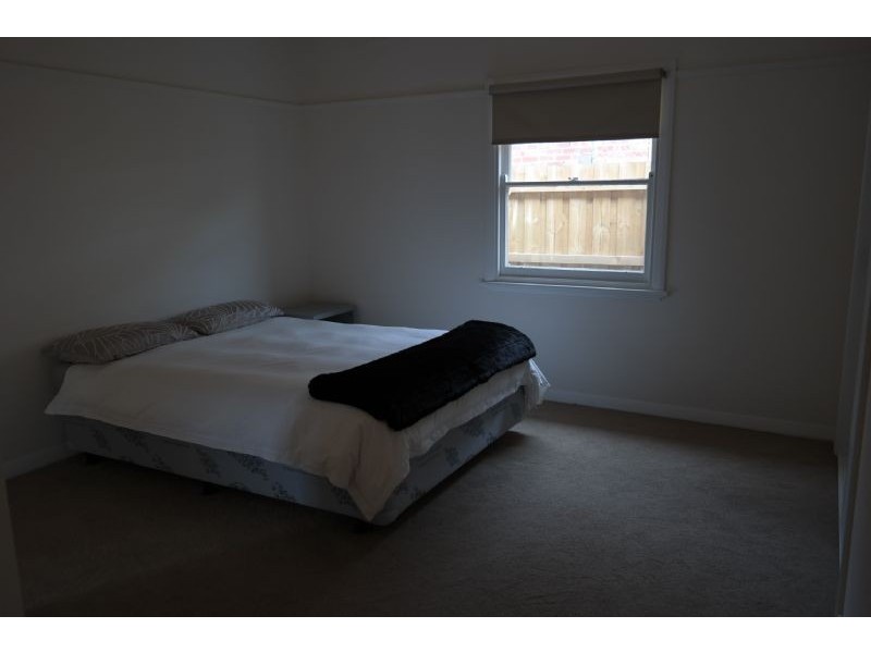 1/26 Roslyn Road, Belmont VIC 3216