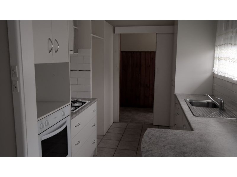 6 Tiverton Street, Belmont VIC 3216