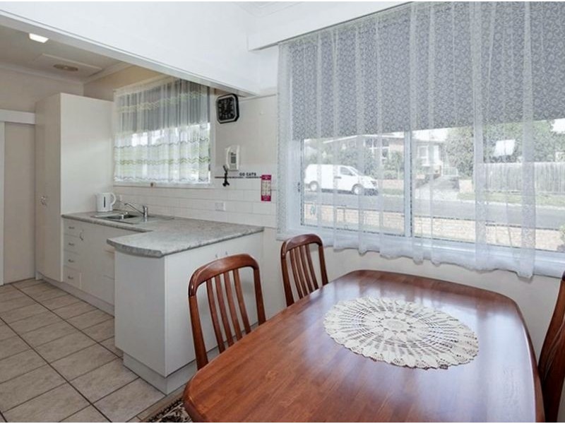 6 Tiverton Street, Belmont VIC 3216