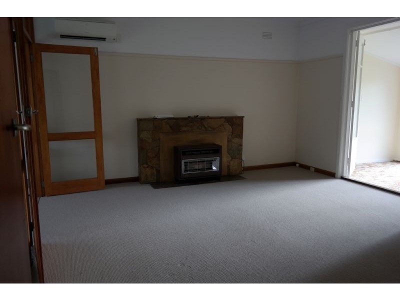 6 Tiverton Street, Belmont VIC 3216