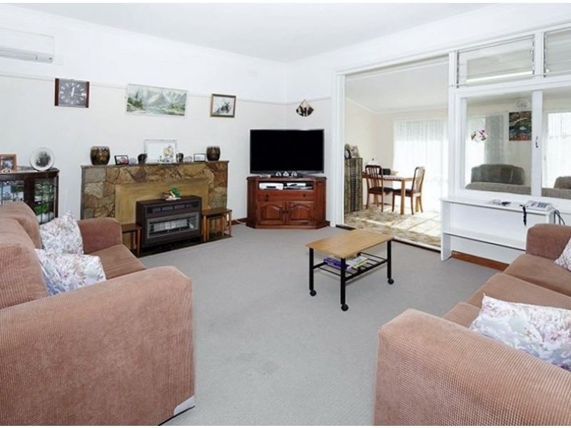 6 Tiverton Street, Belmont VIC 3216