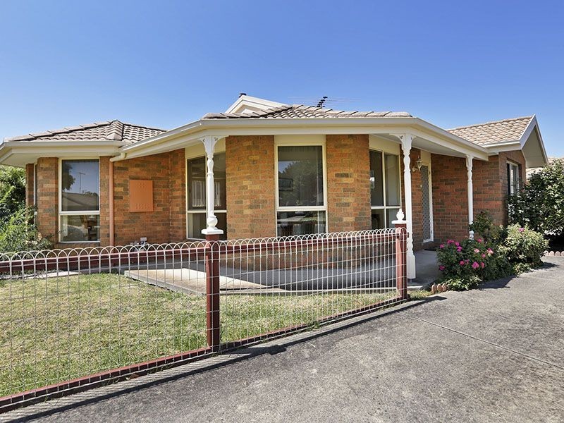 1/9 Waurn Park Court, Belmont VIC 3216