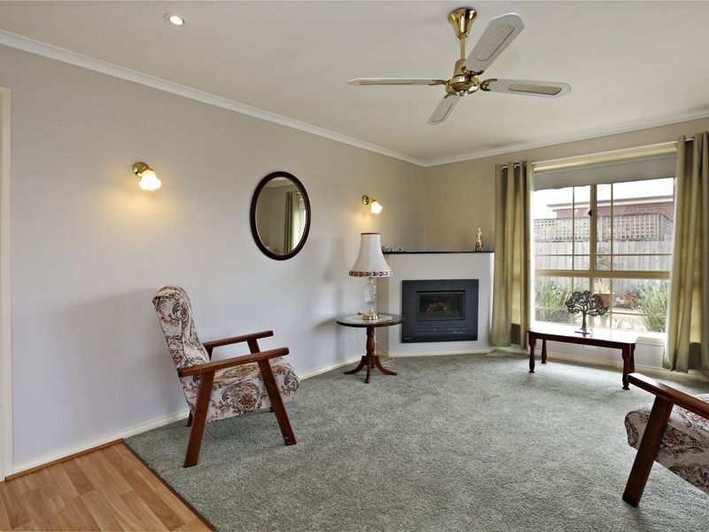 1/33 Broughton Drive, Highton VIC 3216