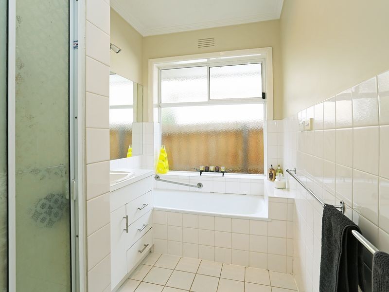 28 James Street, Belmont VIC 3216