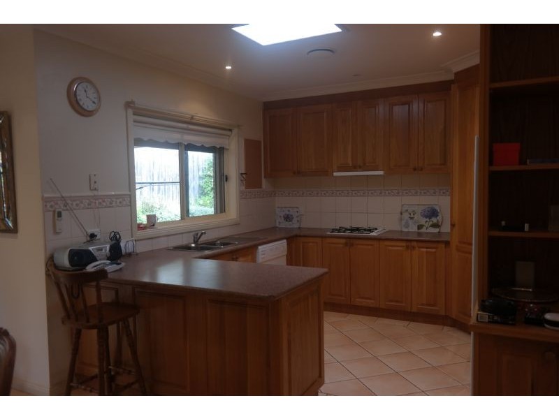 2/26 Larcombe Street, Highton VIC 3216