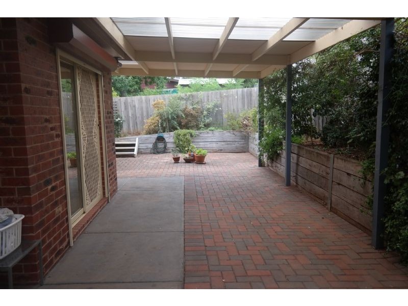 2/26 Larcombe Street, Highton VIC 3216