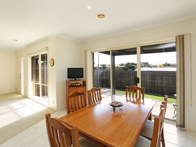 35 Augustine Drive, Highton VIC 3216