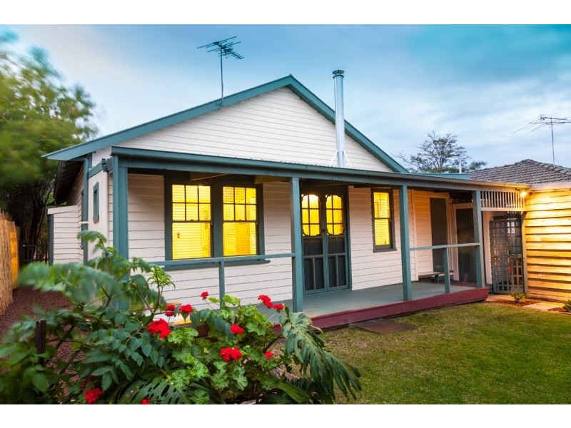 11 Queen Street, Belmont VIC 3216