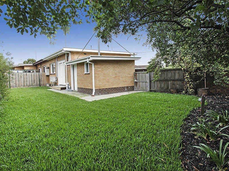 1/88 Ballarat Road, Hamlyn Heights VIC 3215