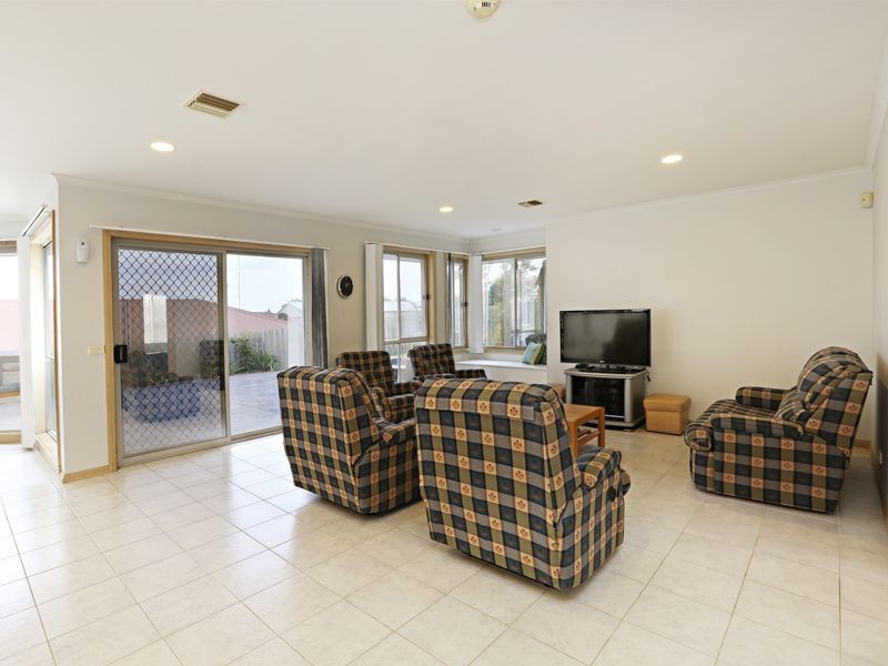 23 Highland Way, Leopold VIC 3224