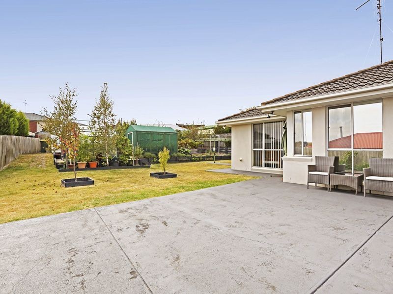 23 Highland Way, Leopold VIC 3224