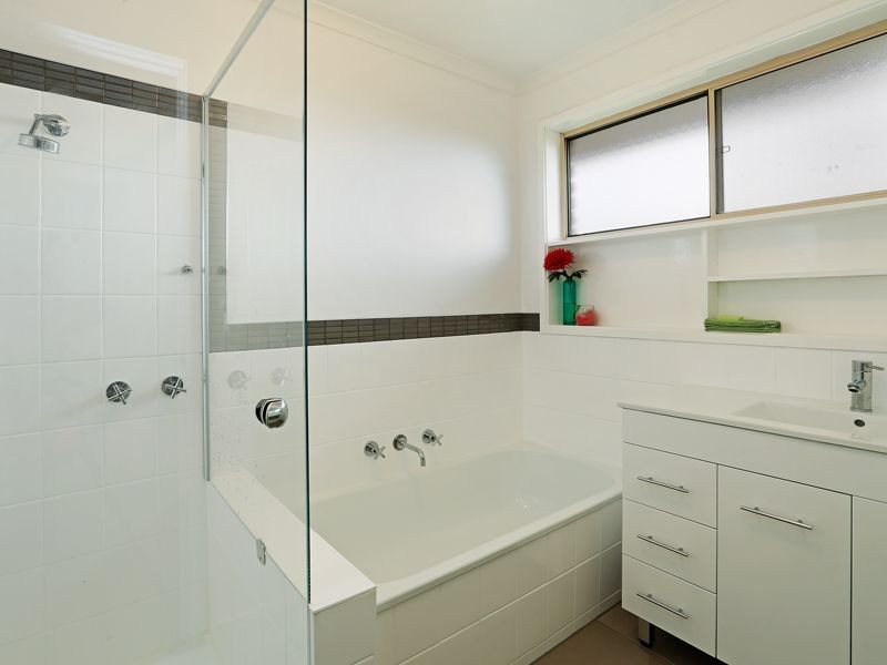 3/42 Greenville Drive, Grovedale VIC 3216