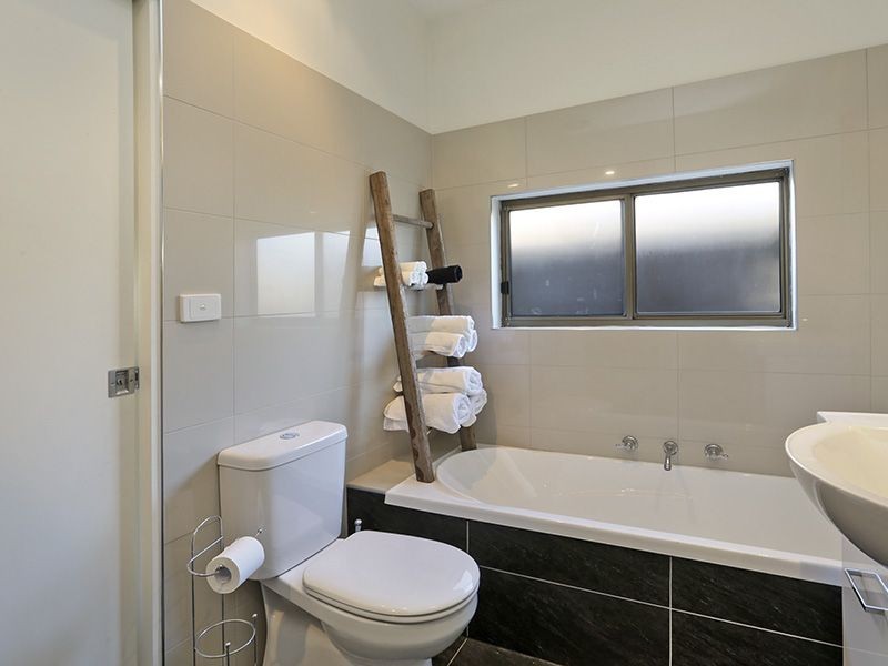 243 Shannon Avenue, Manifold Heights VIC 3218