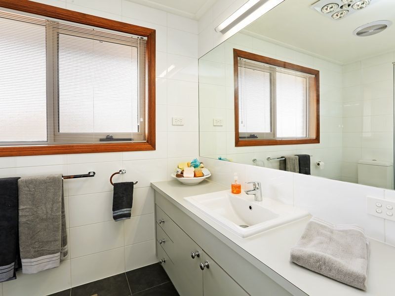 40 James Cook Drive, Wandana Heights VIC 3216