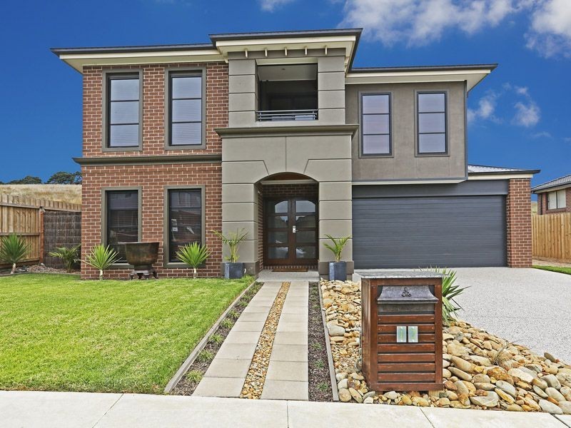 12 Woolondoon Drive, Highton VIC 3216